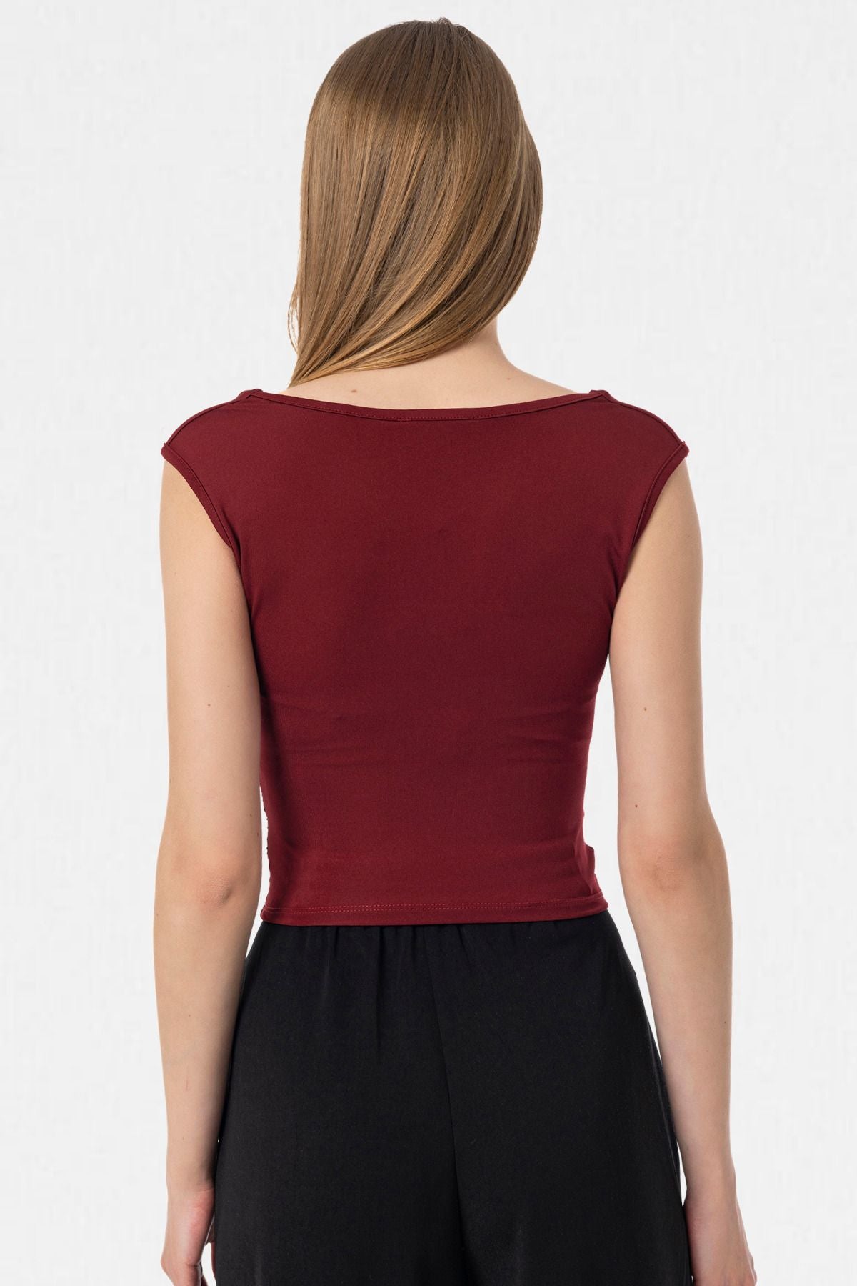 Kare Yaka Büzgü Detaylı Esnek Crop Bluz