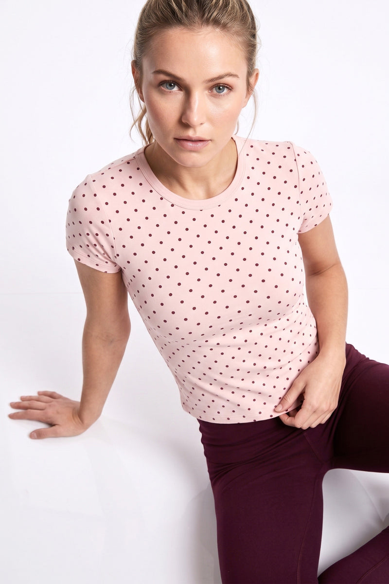 Puantiyeli Pembe