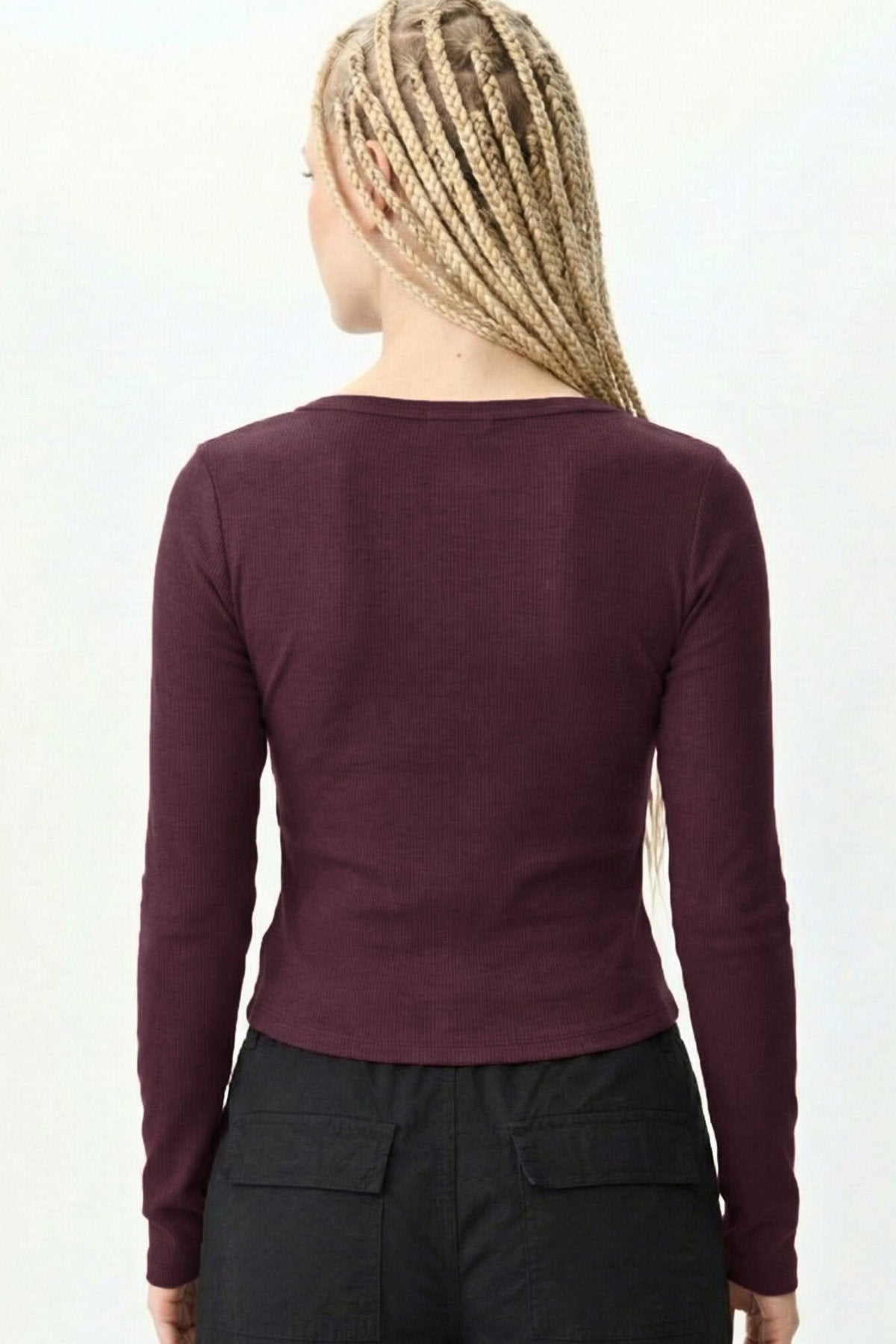 Siyah Düğmeli Vücüdu Saran Pamuklu Bluz