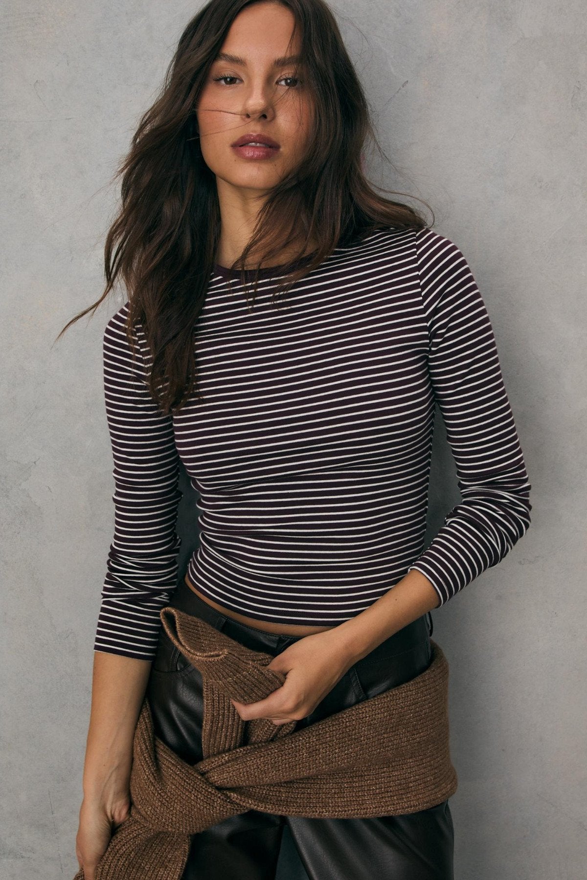 Siyah Çizgili %100 Pamuk Bisiklet Yaka Uzun Kol Bluz