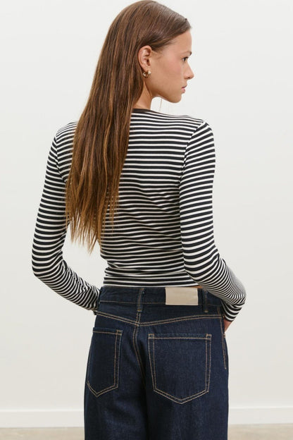 Siyah Çizgili %100 Pamuk Bisiklet Yaka Uzun Kol Bluz